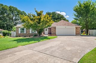 3001 Karen Avenue, Springdale, AR 72762