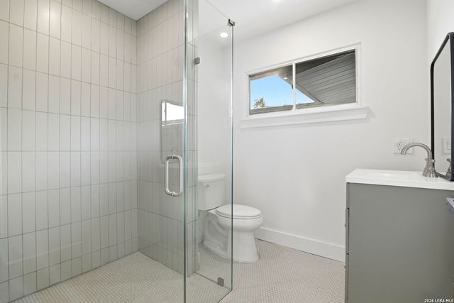 1311 wiltshire, Terrell Hills, TX 78209