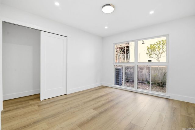 1311 wiltshire, Terrell Hills, TX 78209