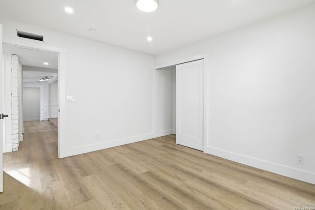 1311 wiltshire, Terrell Hills, TX 78209