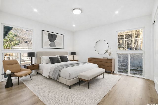 1311 wiltshire, Terrell Hills, TX 78209