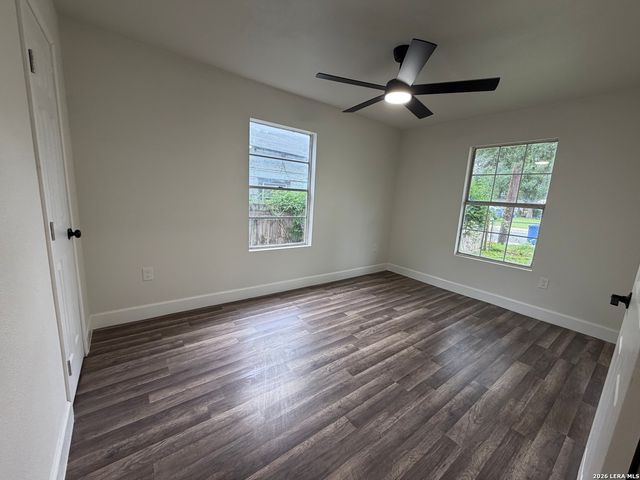 236 BRENNER ST, San Antonio, TX 78237