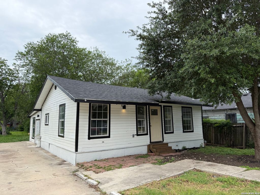 236 BRENNER ST, San Antonio, TX 78237