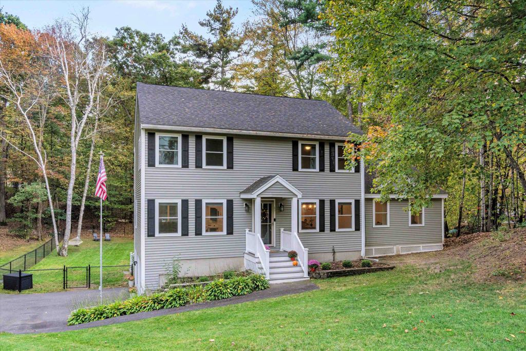 41 Century Lane, Litchfield, NH 03052