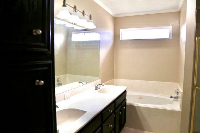 2705 85th Street, Lubbock, TX 79423