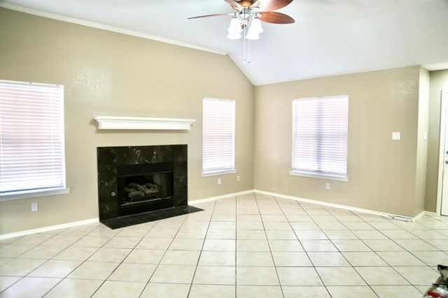 2705 85th Street, Lubbock, TX 79423