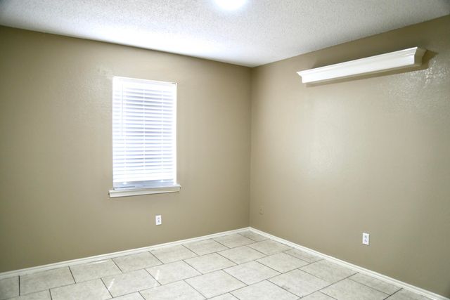 2705 85th Street, Lubbock, TX 79423