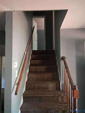 3257 Gordon Dr, Petersburg, VA 23805