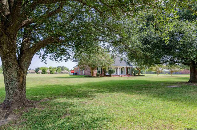 4470 Peter Messina Rd, Addis, LA 70710