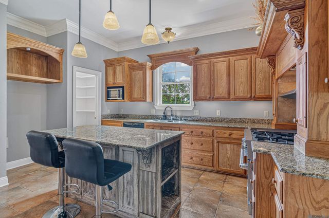 4470 Peter Messina Rd, Addis, LA 70710