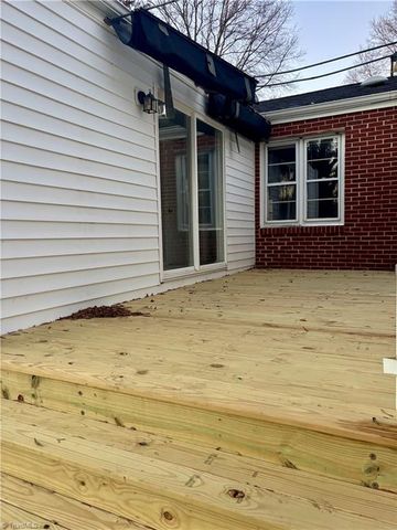 4015 Broadacres Drive, Greensboro, NC 27407