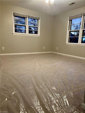 4015 Broadacres Drive, Greensboro, NC 27407