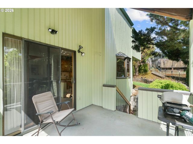 2308 Ne 46TH St, Vancouver, WA 98663