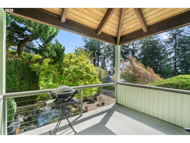 2308 Ne 46TH St, Vancouver, WA 98663