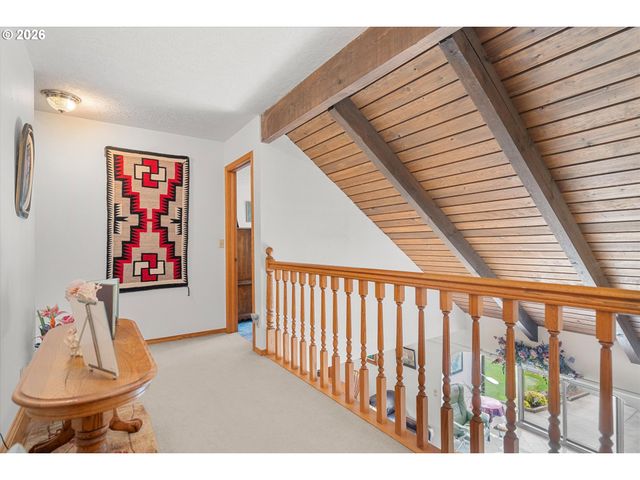 2308 Ne 46TH St, Vancouver, WA 98663