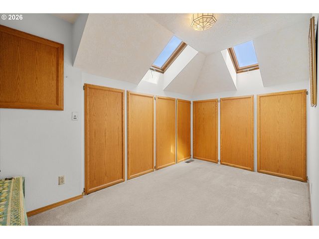 2308 Ne 46TH St, Vancouver, WA 98663