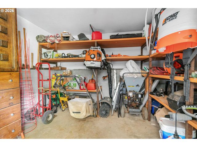 2308 Ne 46TH St, Vancouver, WA 98663