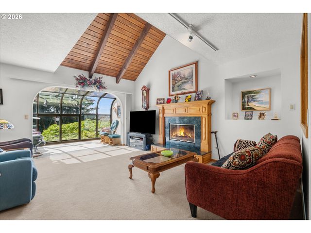 2308 Ne 46TH St, Vancouver, WA 98663