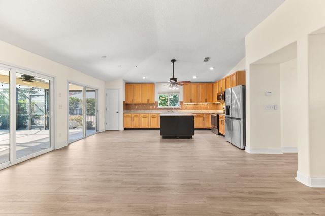 4105 Palmetto Bay Dr, Elkton, FL 32033