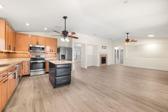 4105 Palmetto Bay Dr, Elkton, FL 32033