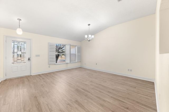 4105 Palmetto Bay Dr, Elkton, FL 32033