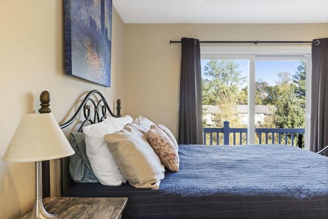 21 Diamond Point Lane 11, New Buffalo City, MI 49117