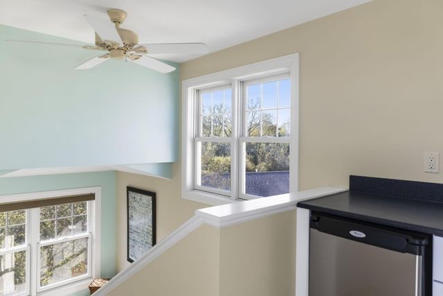 21 Diamond Point Lane 11, New Buffalo City, MI 49117