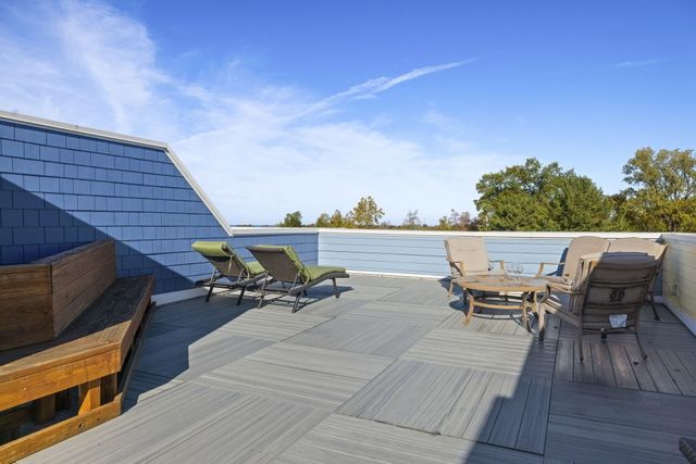 21 Diamond Point Lane 11, New Buffalo City, MI 49117