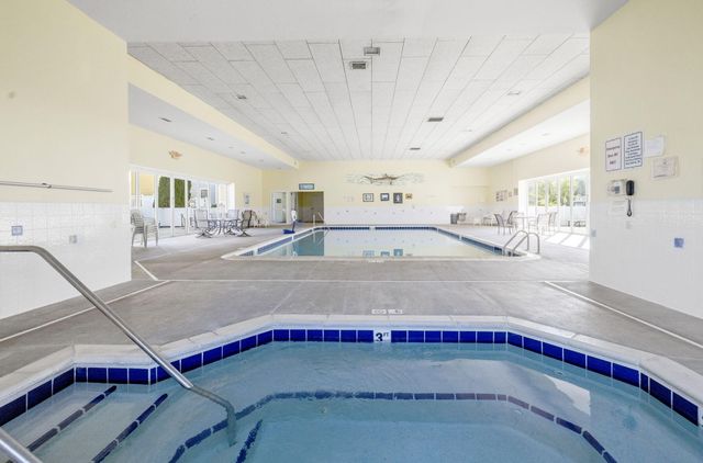 21 Diamond Point Lane 11, New Buffalo City, MI 49117