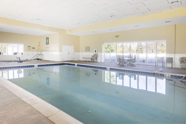 21 Diamond Point Lane 11, New Buffalo City, MI 49117