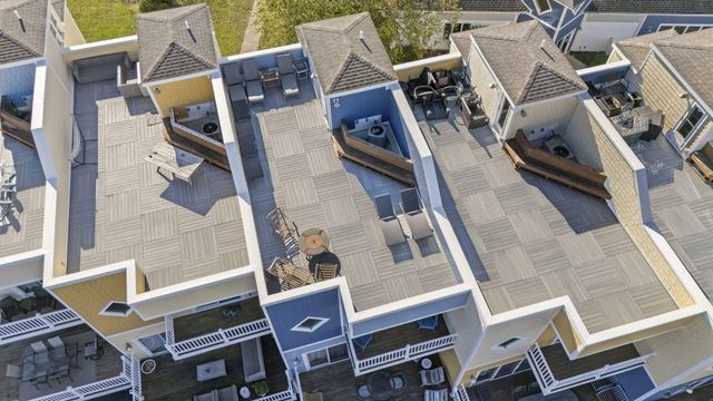 21 Diamond Point Lane 11, New Buffalo City, MI 49117