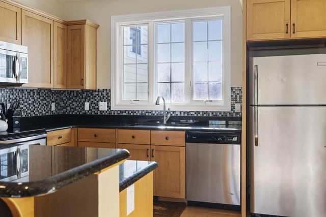 21 Diamond Point Lane 11, New Buffalo City, MI 49117