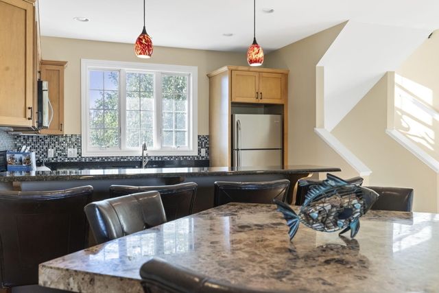 21 Diamond Point Lane 11, New Buffalo City, MI 49117