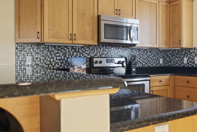 21 Diamond Point Lane 11, New Buffalo City, MI 49117