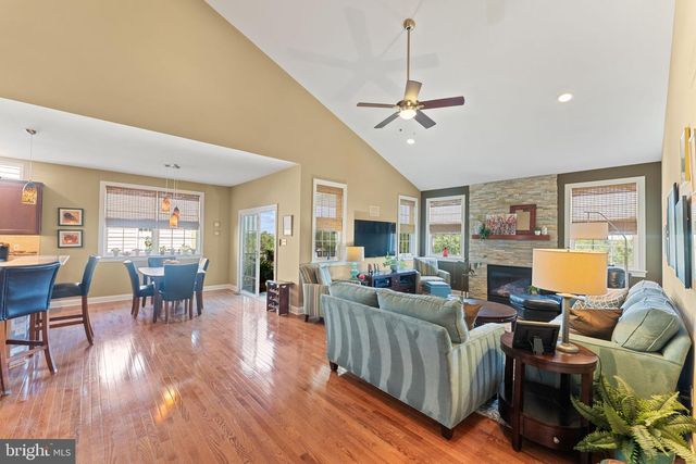 4646 LOGAN CT, Schwenksville, PA 19473