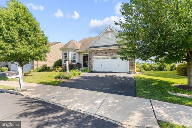 4646 LOGAN CT, Schwenksville, PA 19473