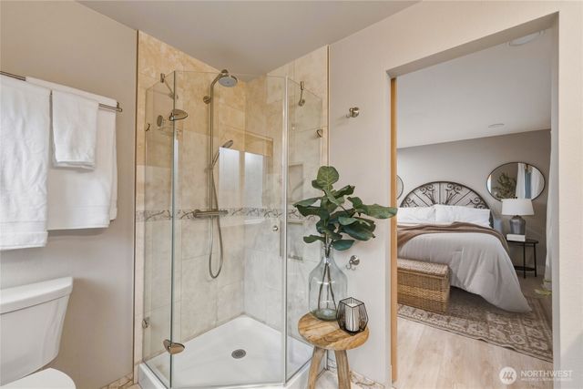 2823 182nd Avenue NE, Redmond, WA 98052