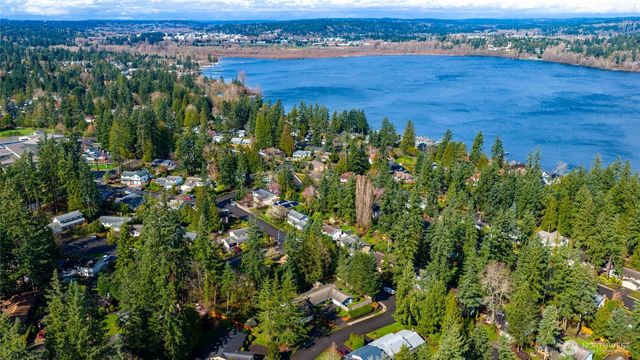 2823 182nd Avenue NE, Redmond, WA 98052