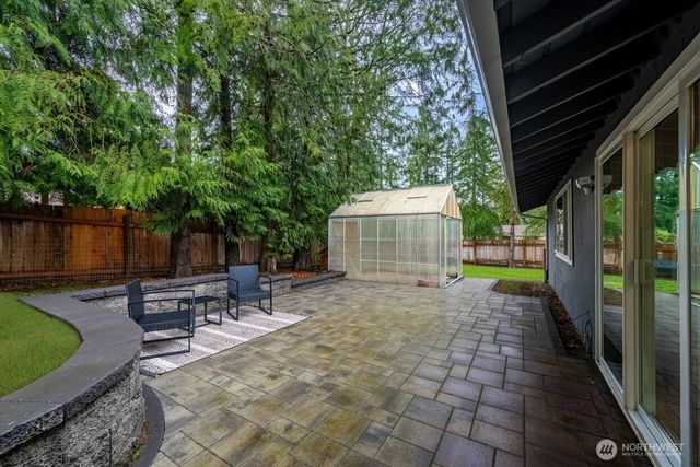 2823 182nd Avenue NE, Redmond, WA 98052