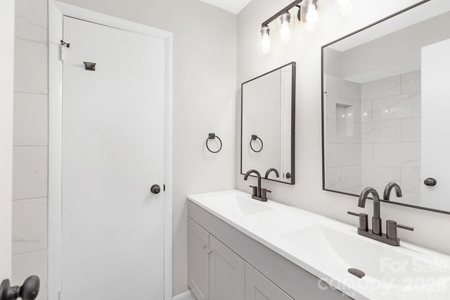 4601 Coronado Drive, Charlotte, NC 28212