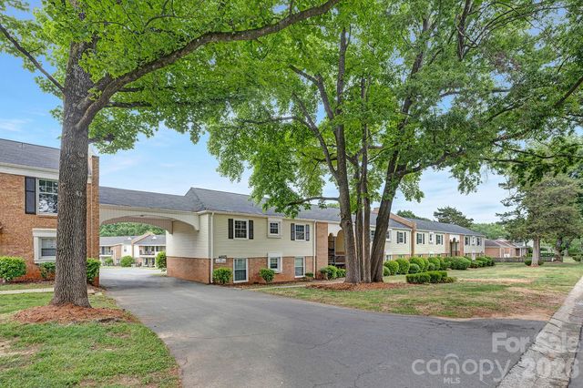 4601 Coronado Drive, Charlotte, NC 28212