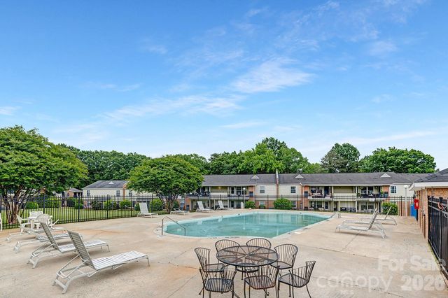 4601 Coronado Drive, Charlotte, NC 28212