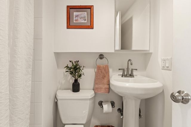 32 Temple Street 3, Boston, MA 02114