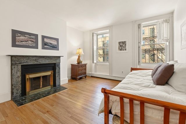 32 Temple Street 3, Boston, MA 02114