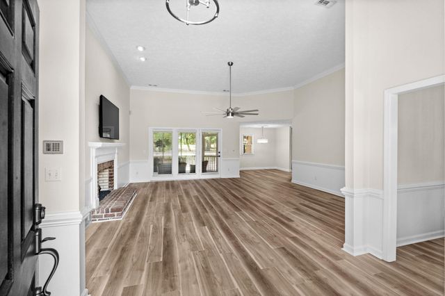 4015 River Hills Dr., Little River, SC 29566
