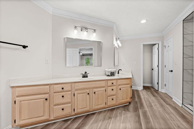 4015 River Hills Dr., Little River, SC 29566