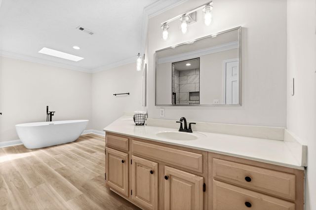 4015 River Hills Dr., Little River, SC 29566