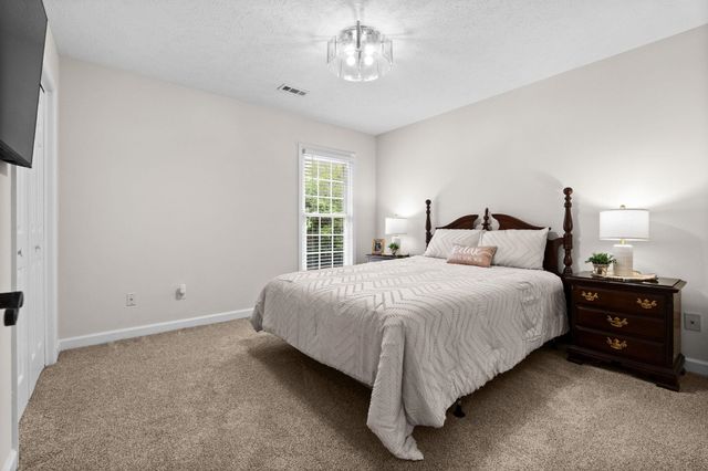 4015 River Hills Dr., Little River, SC 29566