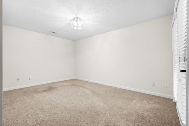 4015 River Hills Dr., Little River, SC 29566
