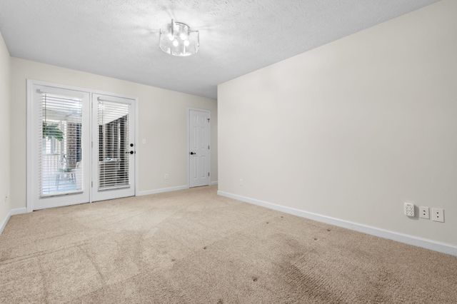 4015 River Hills Dr., Little River, SC 29566